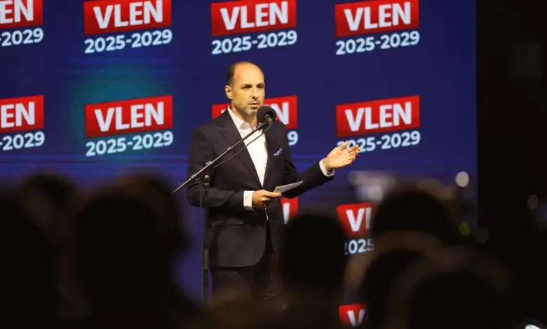 Ibrahimi sfidon opozitën: Ti masim investimet te shqiptarët nga të gjitha qeveritë tuaja me një vit e gjysmë qeveri VLEN!