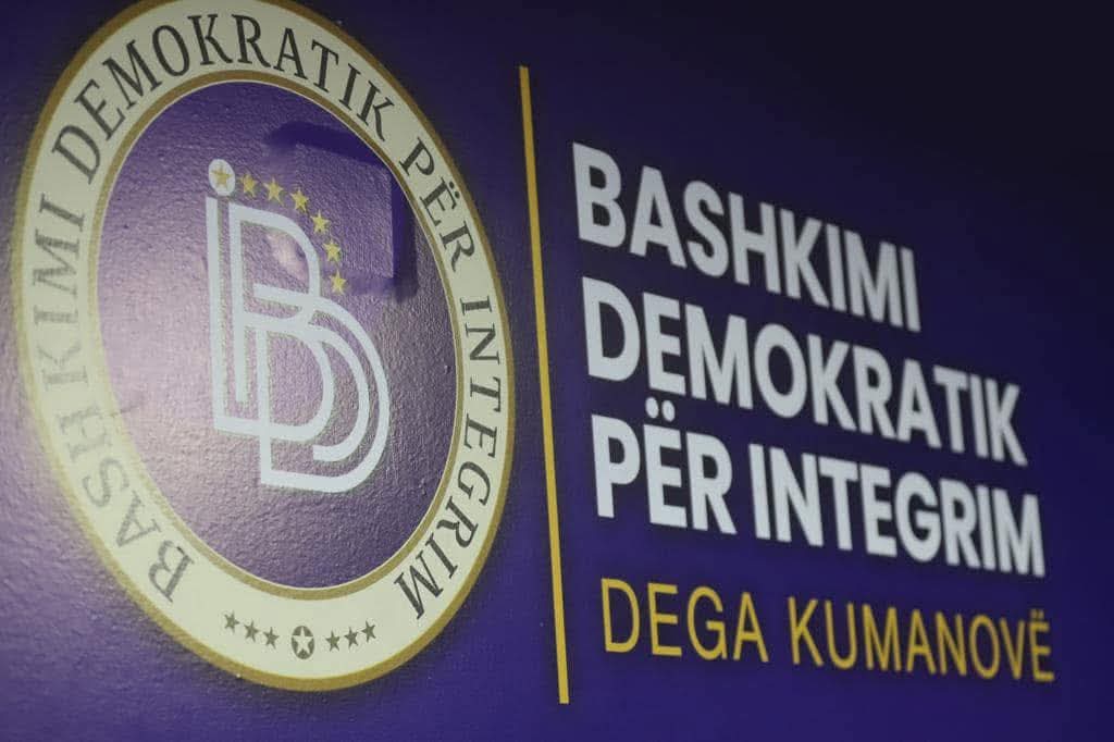 Doli për festën e 28 Nëntorit, arrestohet i riu në Kumanovë me flamurin kombëtar