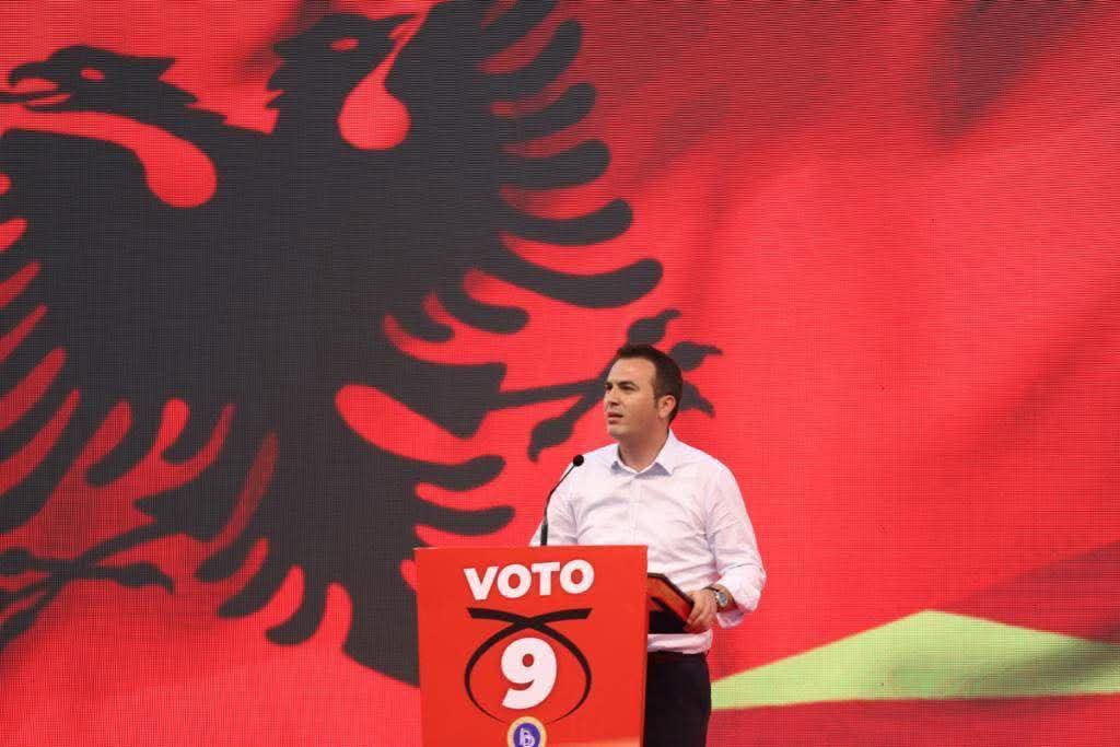 Para zgjedhjeve, sa kohë BDI ishte në qeveri, thoshin: “Ngriteni flamurin lart e më lart.”