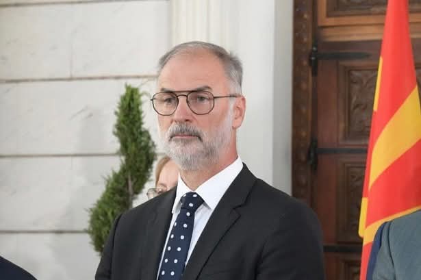 Stoilkoviqi e bën të veten: Suspendohen për herë të tretë pesë administratorë shqiptarë!