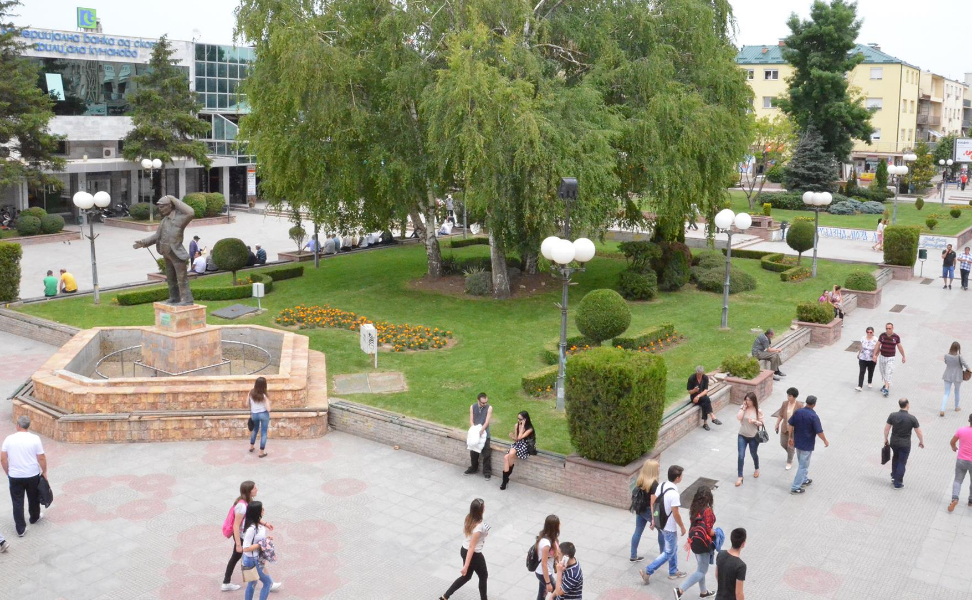 Përleshje mes dy kumanovarëve në qendër të qytetit