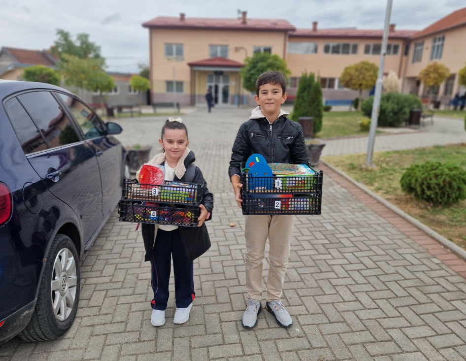 Gjest i madh i nxënëses Alba Kasumi nga Hotël: Dhuron kursimet e saj për fëmijët me nevoja të veçanta